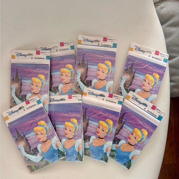 Vintage Kids Disney Princess Cinderella Unopened Birthday Invitations- Set of 8 - Picture 4 of 4